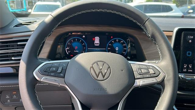 new 2024 Volkswagen Atlas car, priced at $43,362