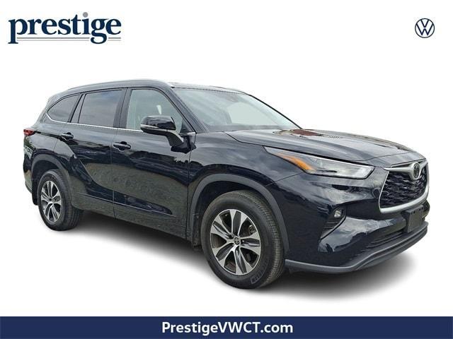 used 2023 Toyota Highlander car, priced at $37,777