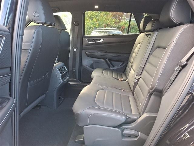 new 2026 Volkswagen Atlas Cross Sport car, priced at $52,921