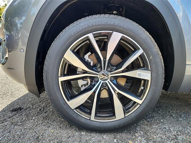 new 2025 Volkswagen Atlas car, priced at $52,331