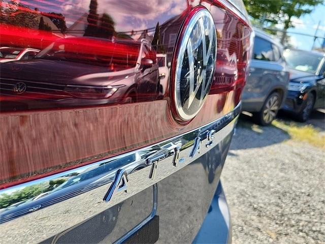 new 2025 Volkswagen Atlas car, priced at $52,777