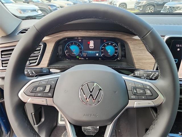 new 2025 Volkswagen Atlas car, priced at $50,777