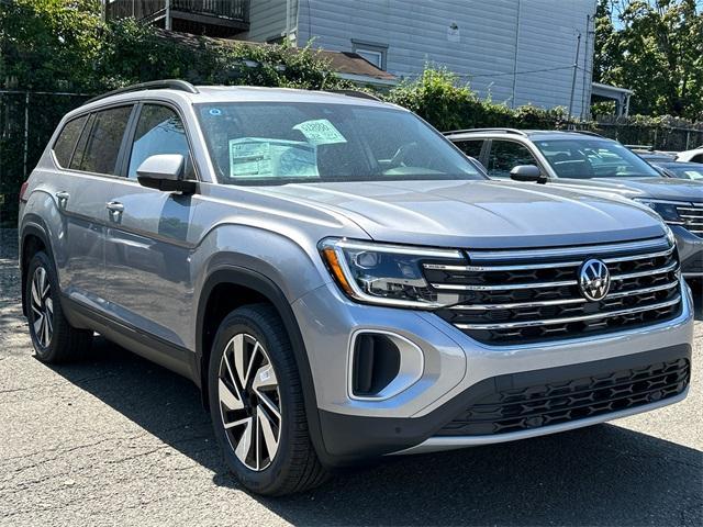 new 2024 Volkswagen Atlas car, priced at $43,722