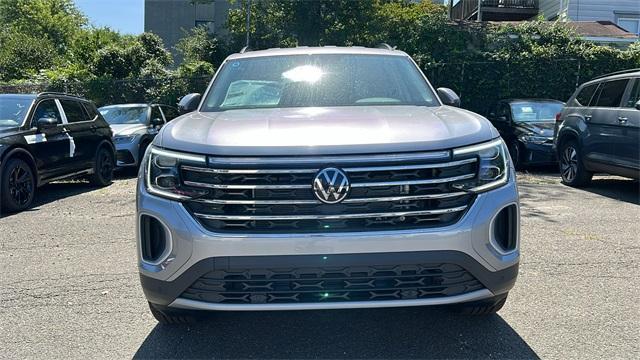 new 2024 Volkswagen Atlas car, priced at $43,722