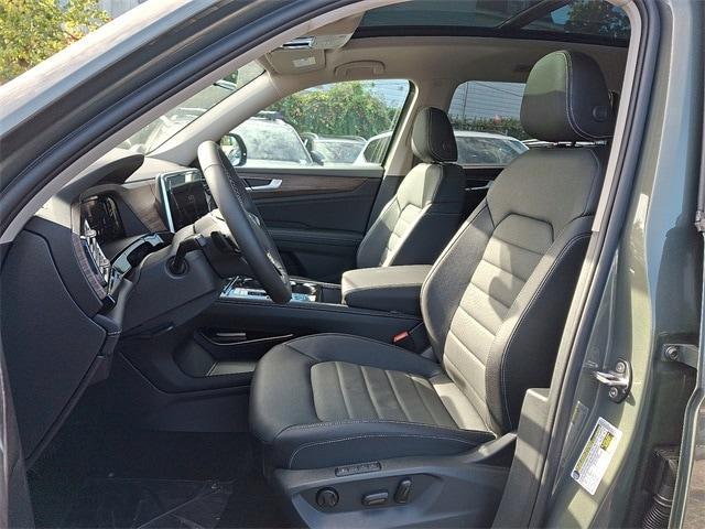 new 2025 Volkswagen Atlas car, priced at $45,777