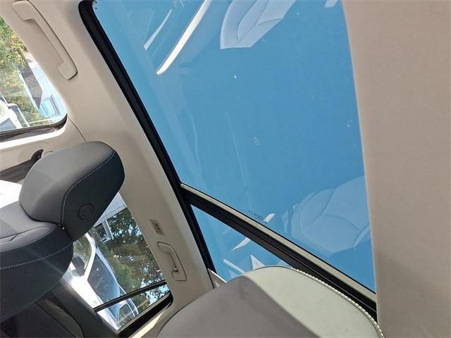 new 2025 Volkswagen Tiguan car, priced at $35,777