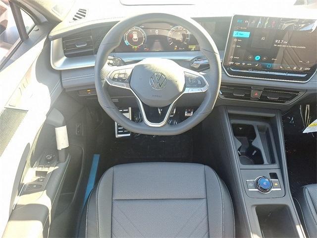 new 2025 Volkswagen Tiguan car, priced at $40,277