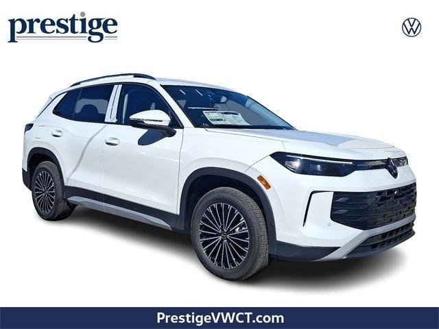 new 2025 Volkswagen Tiguan car, priced at $32,682