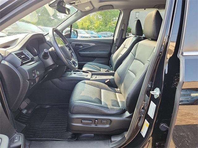used 2022 Honda Pilot car, priced at $28,777