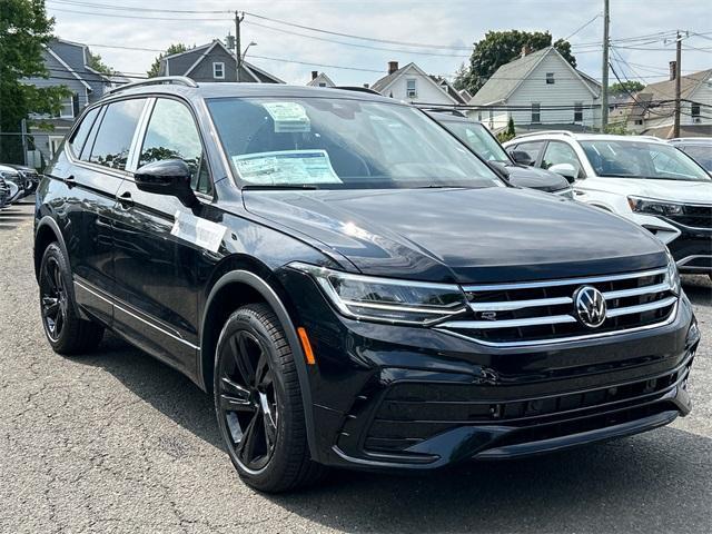 new 2024 Volkswagen Tiguan car, priced at $36,431