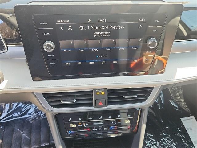 new 2025 Volkswagen Taos car, priced at $34,277