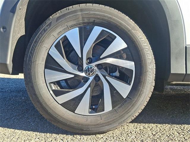 new 2025 Volkswagen Tiguan car, priced at $29,777