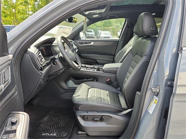 new 2026 Volkswagen Atlas Cross Sport car, priced at $51,426