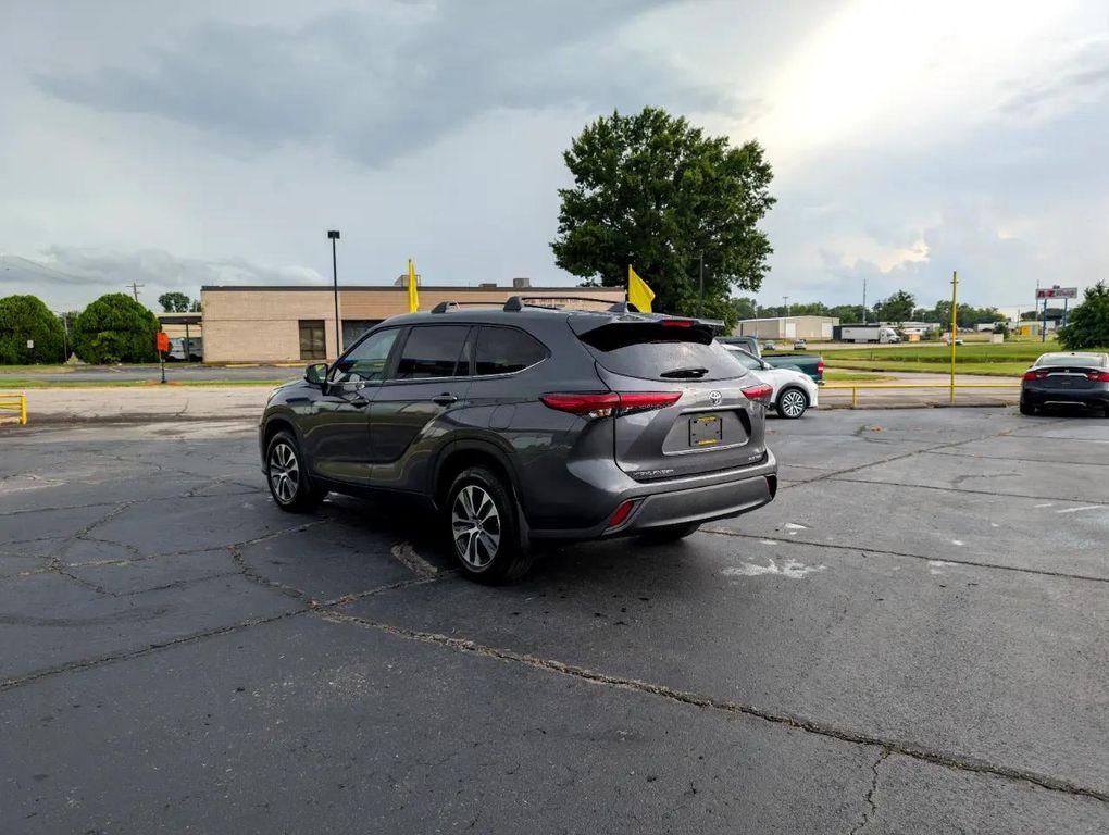 used 2023 Toyota Highlander car, priced at $37,991