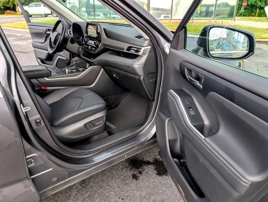 used 2023 Toyota Highlander car, priced at $37,991