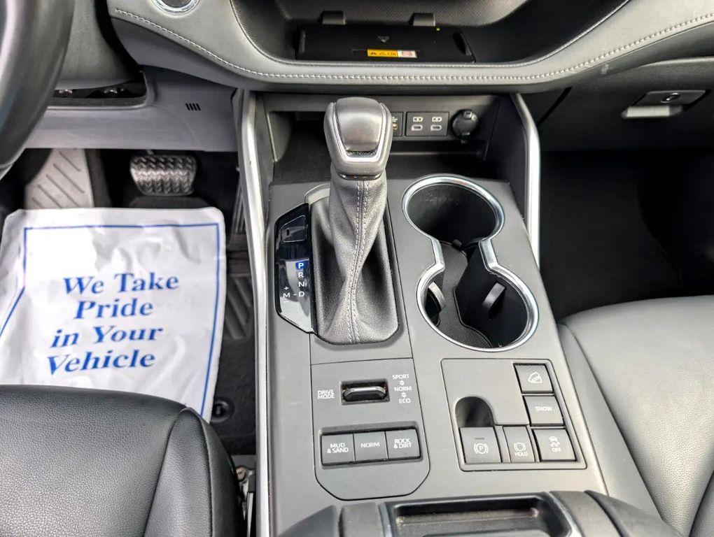 used 2023 Toyota Highlander car, priced at $37,991