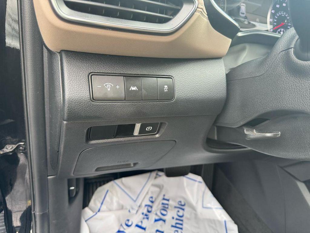 used 2022 Hyundai Santa Fe car, priced at $21,991