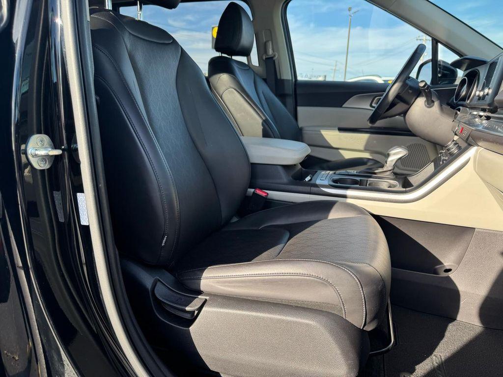 used 2024 Kia Carnival car, priced at $29,793