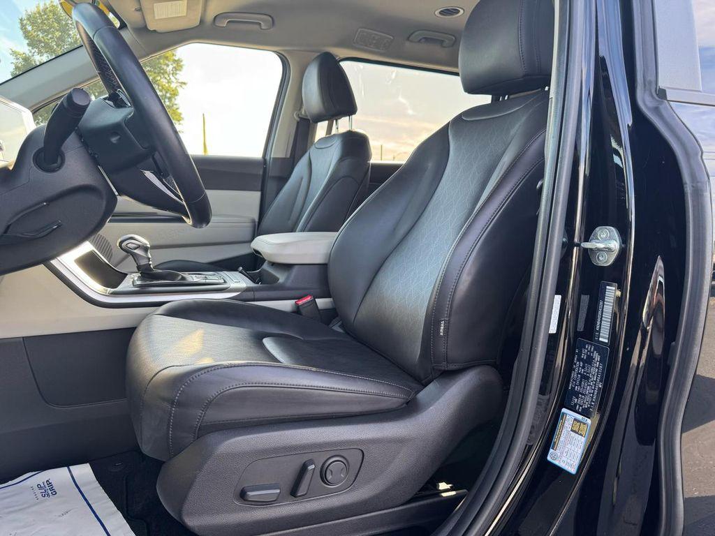 used 2024 Kia Carnival car, priced at $29,793