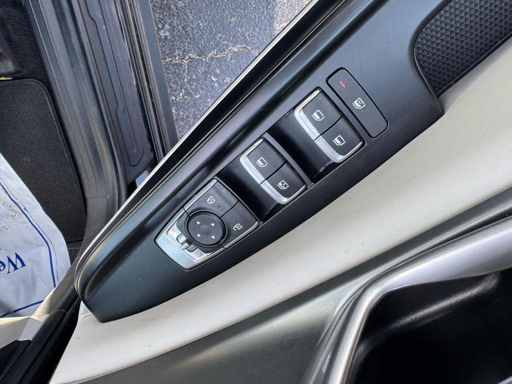 used 2024 Kia Carnival car, priced at $29,793