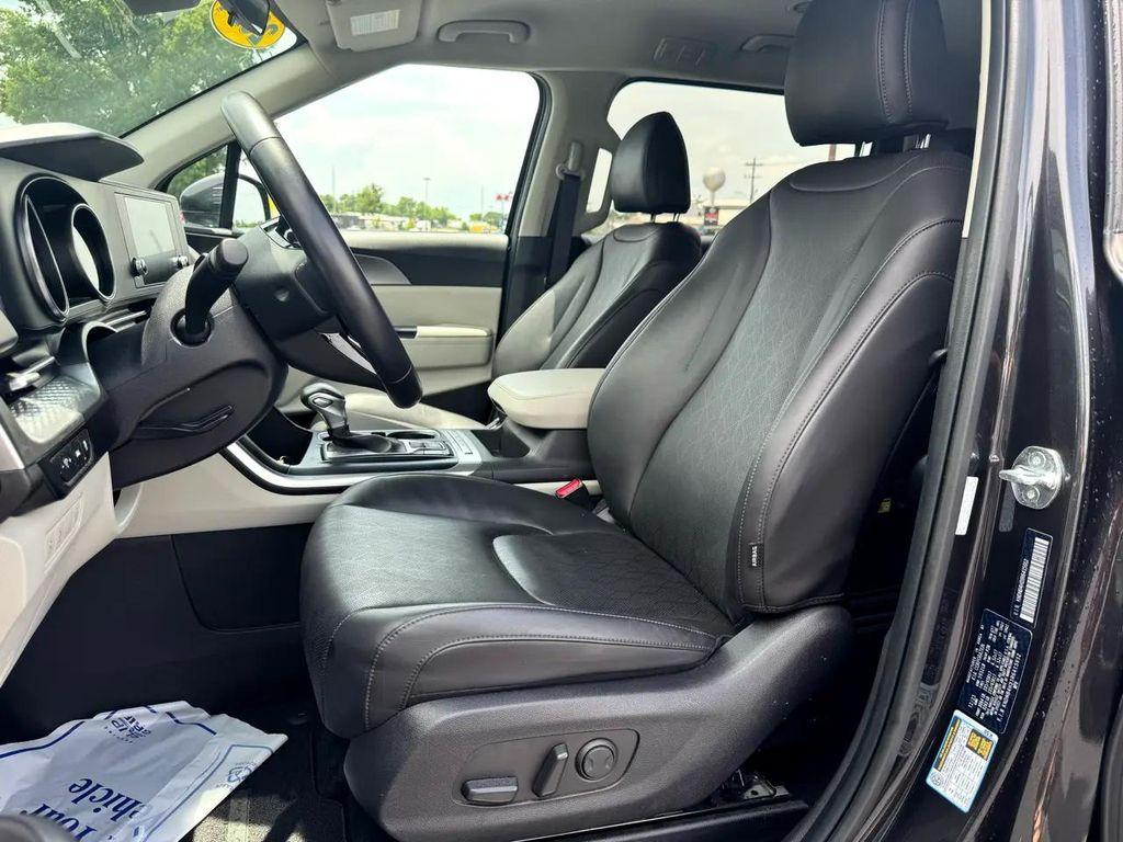 used 2024 Kia Carnival car, priced at $31,994