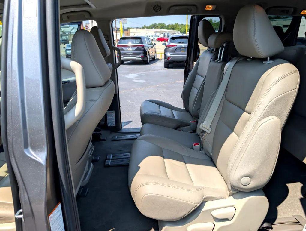 used 2020 Toyota Sienna car, priced at $28,991