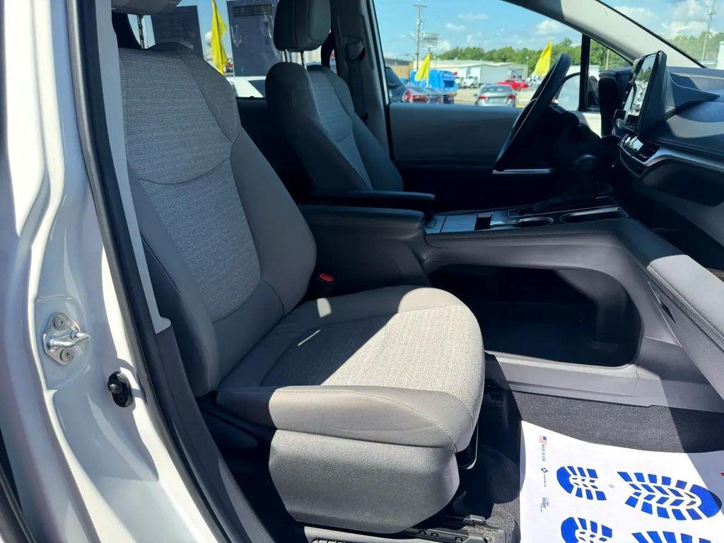 used 2024 Toyota Sienna car, priced at $36,491