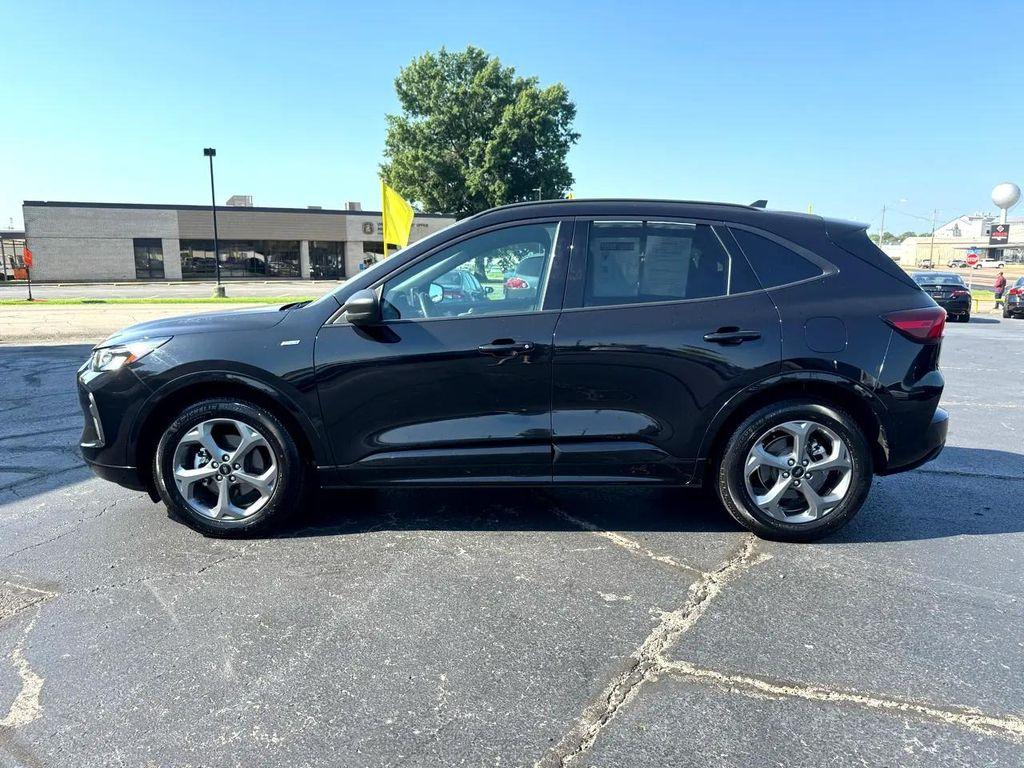 used 2024 Ford Escape car, priced at $21,991