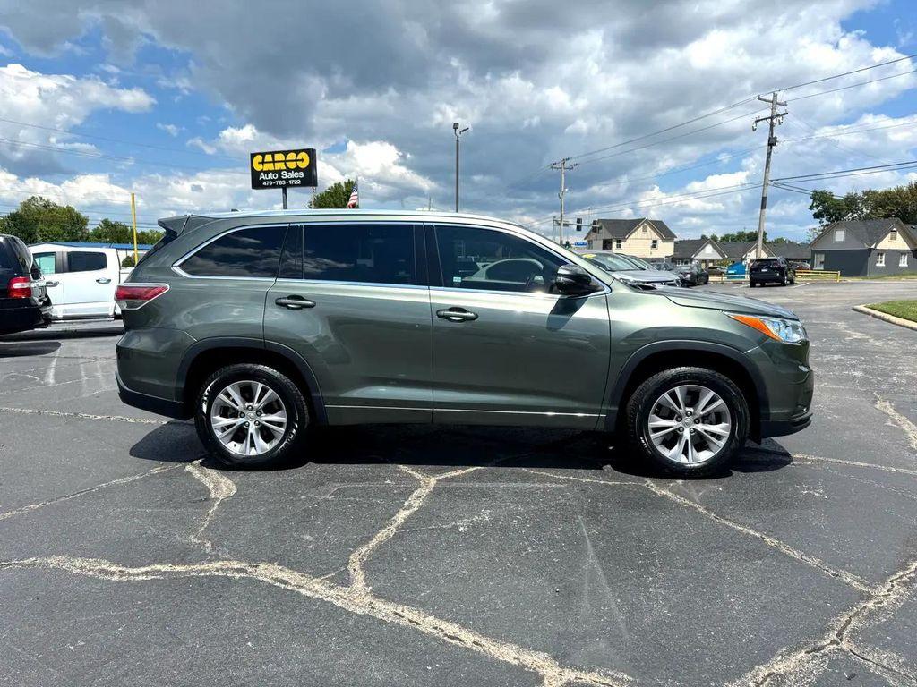 used 2015 Toyota Highlander car, priced at $17,491