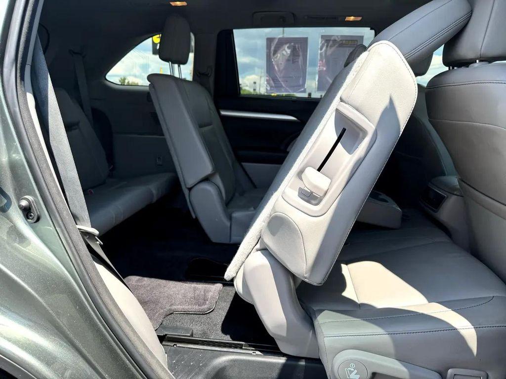 used 2015 Toyota Highlander car, priced at $17,491