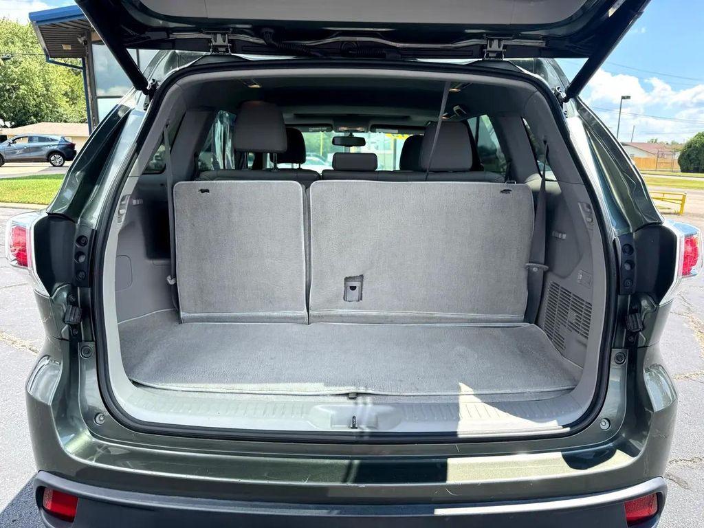 used 2015 Toyota Highlander car, priced at $17,491