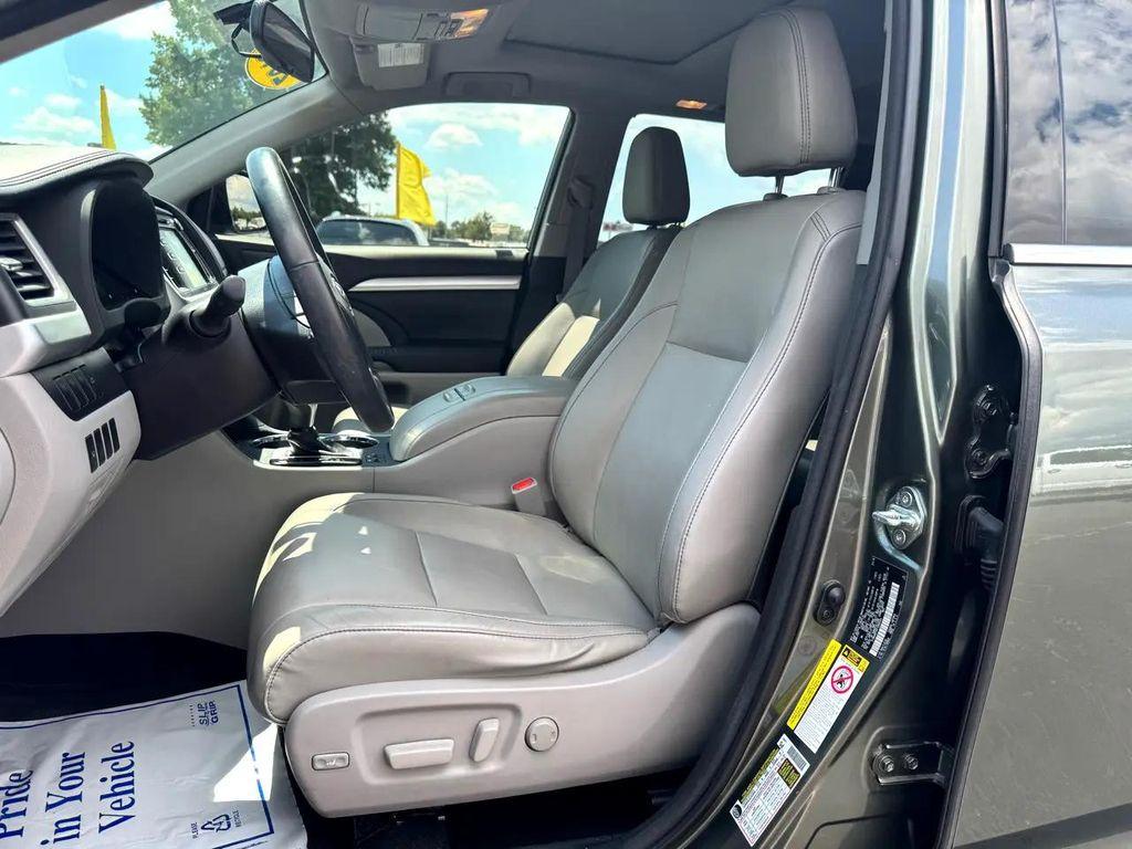 used 2015 Toyota Highlander car, priced at $17,491