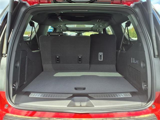 new 2025 Chevrolet Suburban car, priced at $77,120
