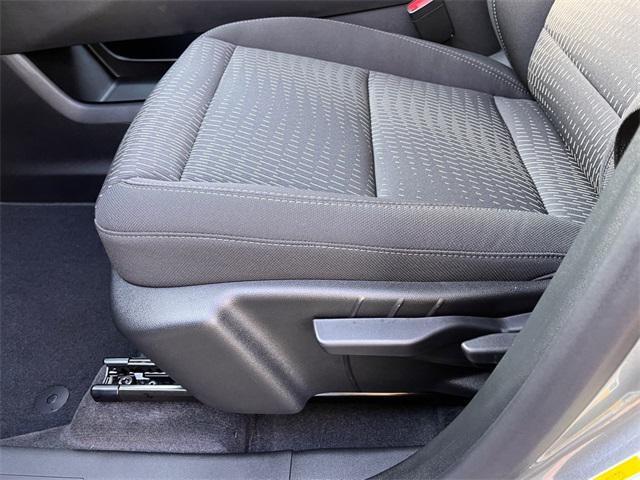 new 2025 Chevrolet Equinox car, priced at $25,995