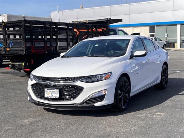 new 2025 Chevrolet Malibu car, priced at $29,940