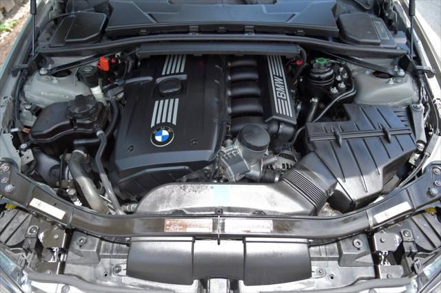 used 2009 BMW 328 car, priced at $10,895