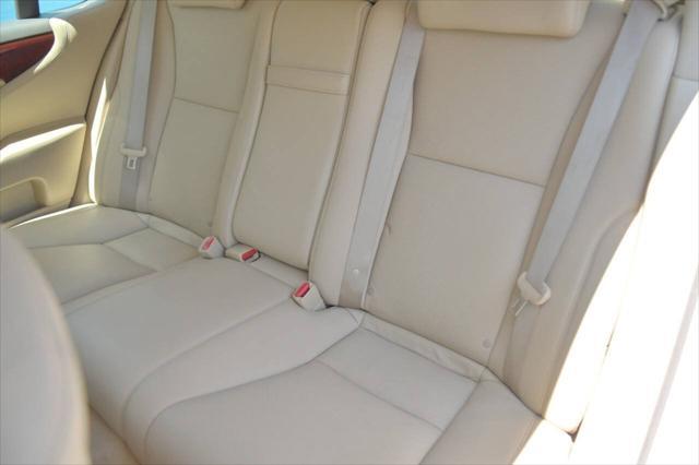 used 2007 Lexus LS 460 car, priced at $14,495
