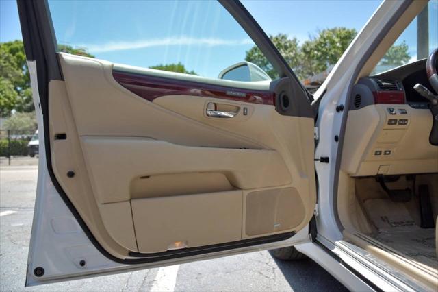 used 2007 Lexus LS 460 car, priced at $14,495