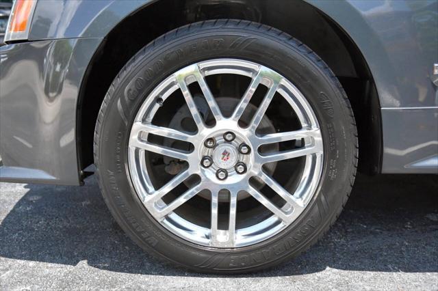 used 2007 Cadillac SRX car, priced at $11,500