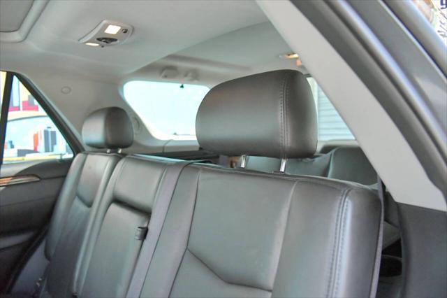 used 2007 Cadillac SRX car, priced at $11,500