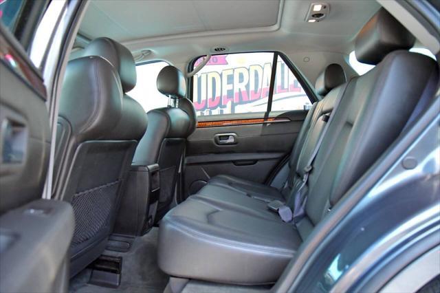 used 2007 Cadillac SRX car, priced at $11,500