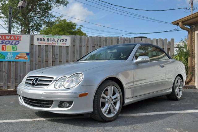 used 2006 Mercedes-Benz CLK-Class car, priced at $9,250