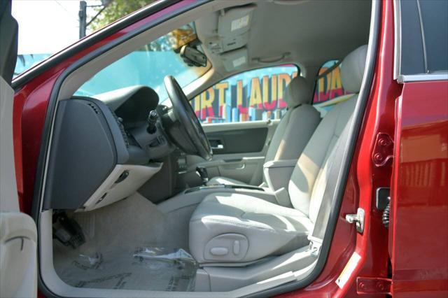 used 2006 Cadillac SRX car, priced at $9,895