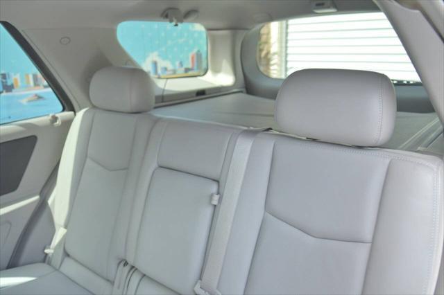 used 2006 Cadillac SRX car, priced at $9,895