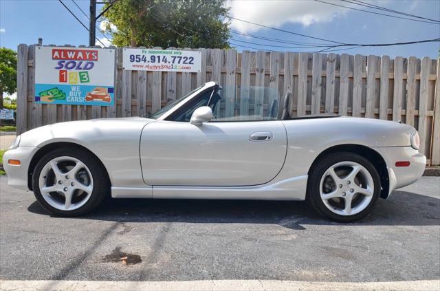 used 2003 Mazda MX-5 Miata car