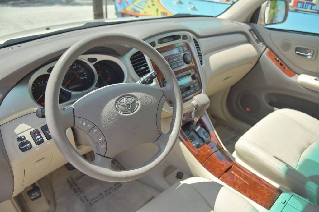 used 2005 Toyota Highlander car, priced at $11,299