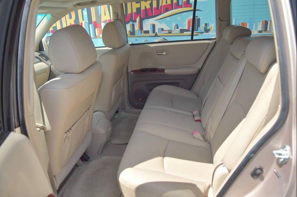 used 2005 Toyota Highlander car, priced at $11,299