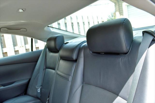 used 2011 Lexus ES 350 car, priced at $9,999