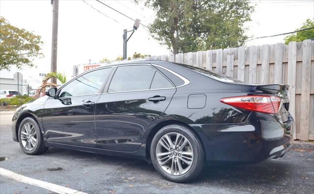 used 2015 Toyota Camry Hybrid car, priced at $9,995