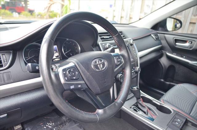 used 2015 Toyota Camry Hybrid car, priced at $9,995